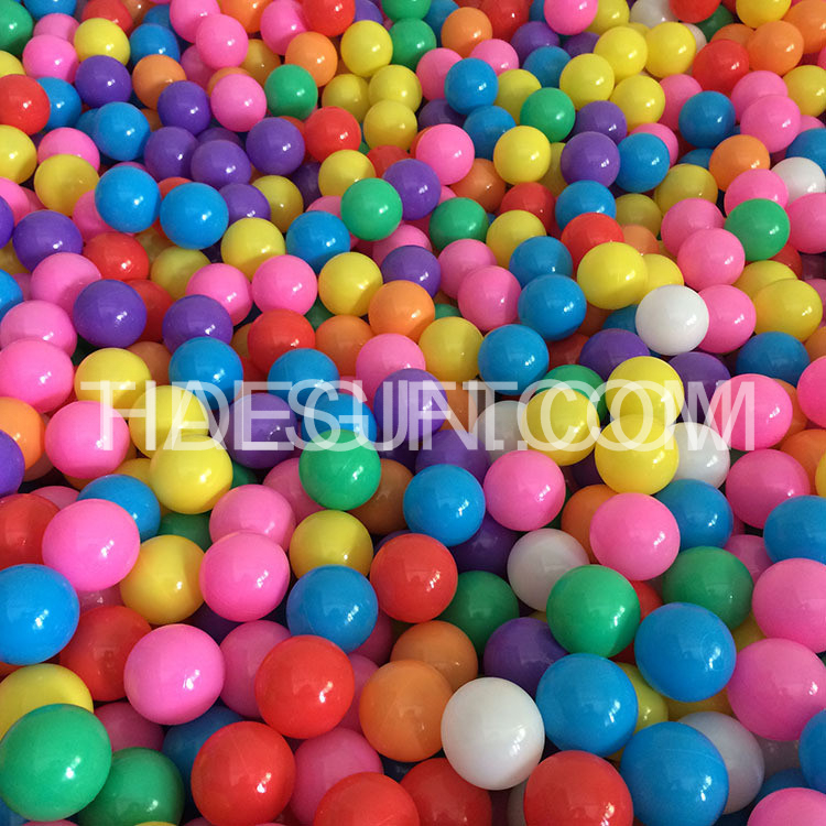plastic-ocean-balls-1.jpg