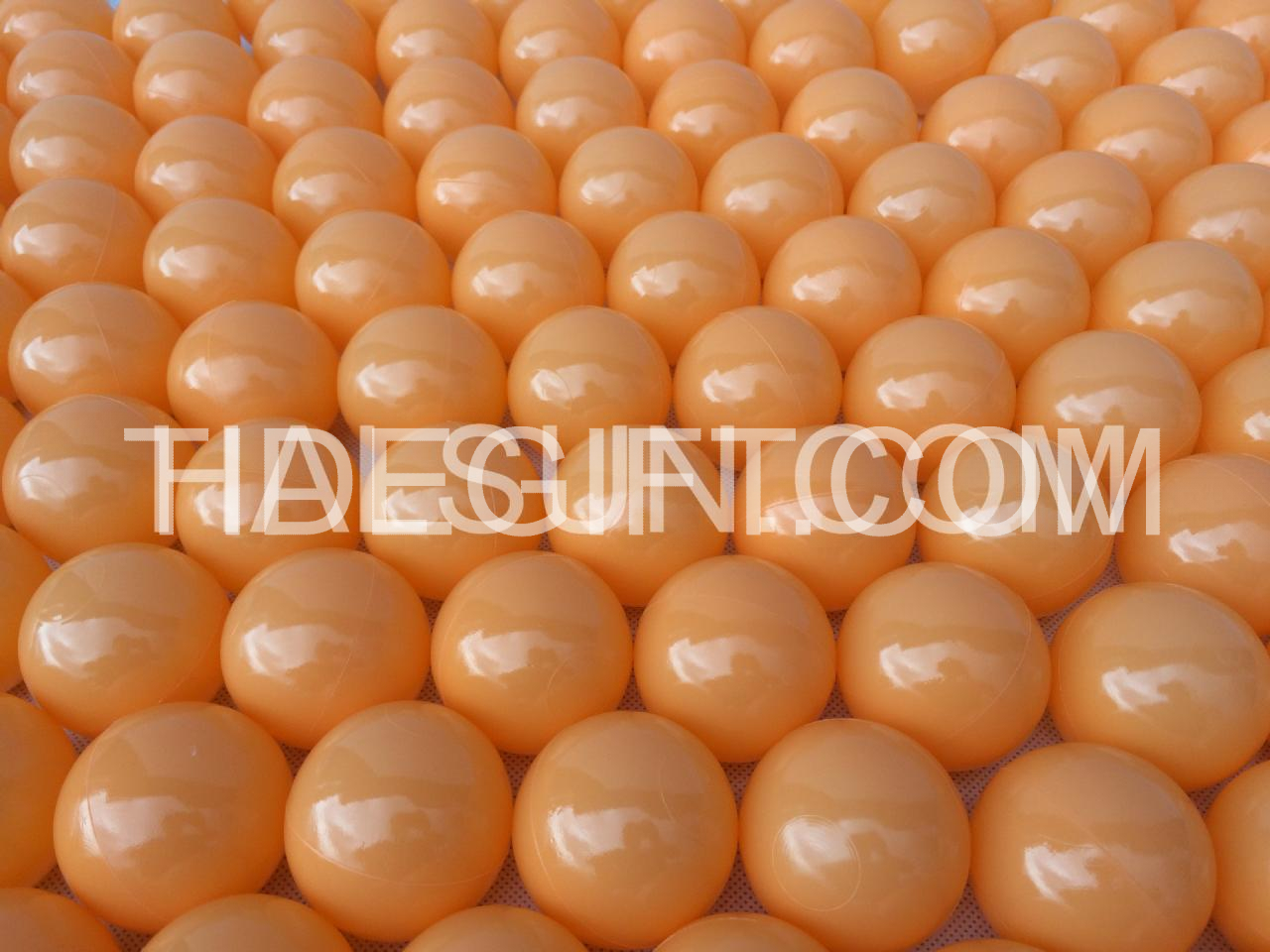 plastic-ocean-balls-11.jpg